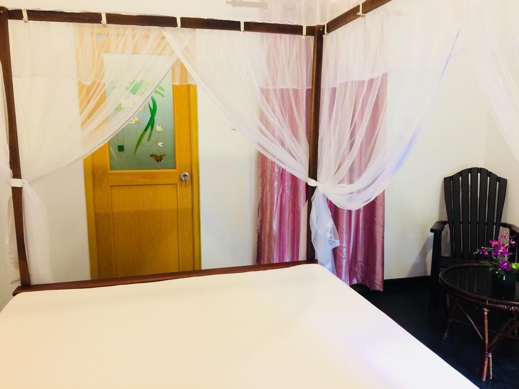 Damith Tourist Inn Мирисса Экстерьер фото
